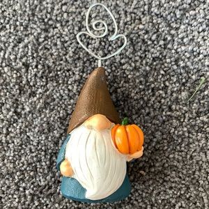 Fall gnome photo holder